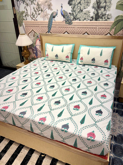 Block Prints Pure Cotton Printed Fitted Bedsheet Set with 2 Pillow Covers