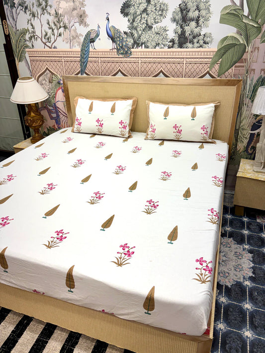 Block Prints Pure Cotton Printed Fitted Bedsheet Set with 2 Pillow Covers